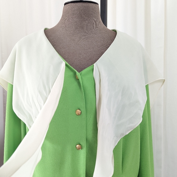 Vintage 1980s Lime Green Blouse with white Sailor Collar - Picture 6 of 8